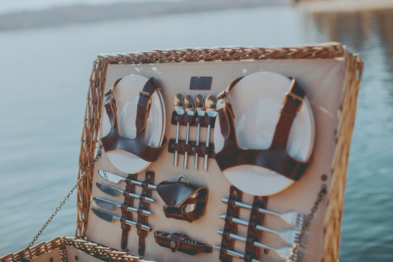 Load image into Gallery viewer, Charleston Picnic Basket by Picnic Time Family of Brands
