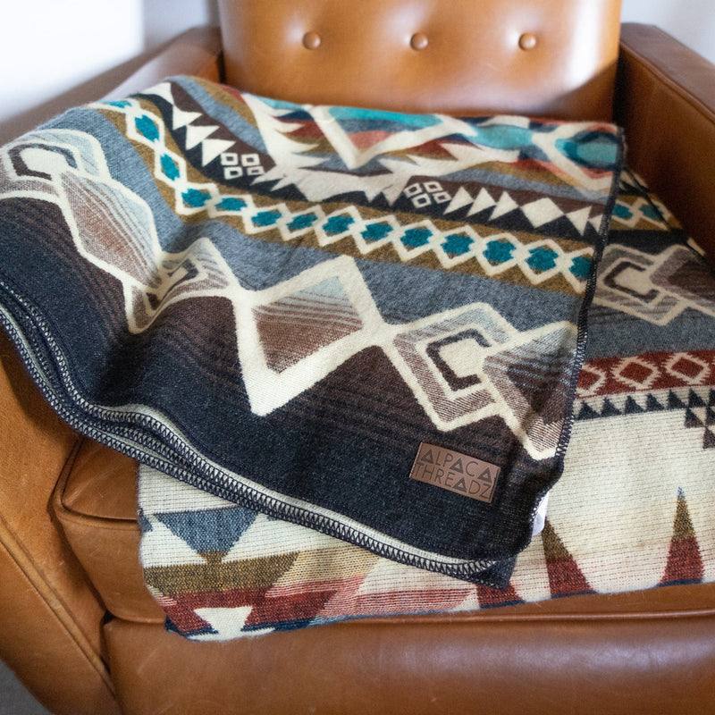 Load image into Gallery viewer, Andean Alpaca Wool Blanket - Inca by Alpaca Threadz
