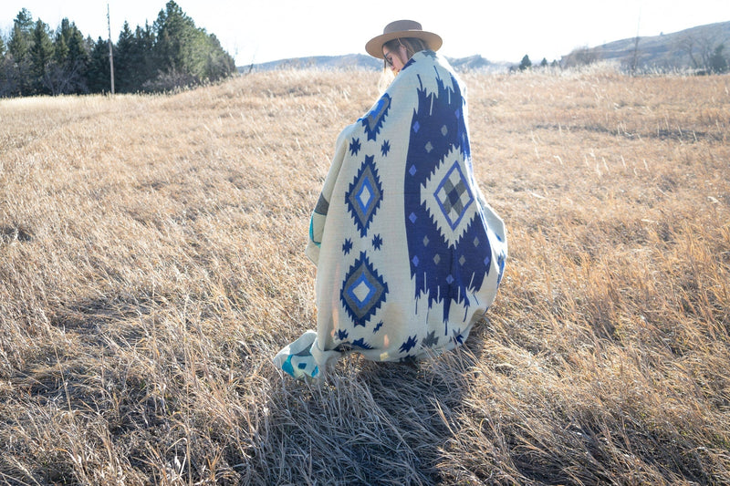 Load image into Gallery viewer, Andean Alpaca Wool Blanket - Ocean Breeze by Alpaca Threadz
