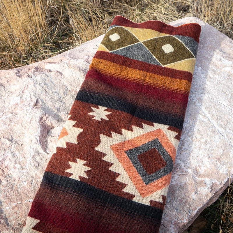 Load image into Gallery viewer, Andean Alpaca Wool Blanket - Western by Alpaca Threadz
