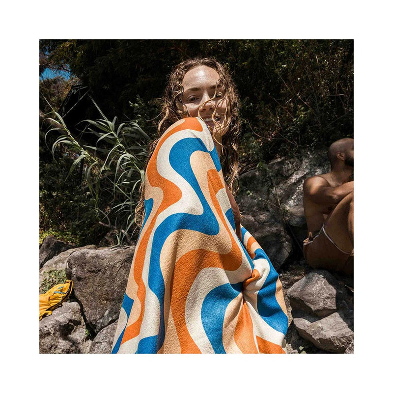 Load image into Gallery viewer, Nomadix Original Towel: Wave Orange
