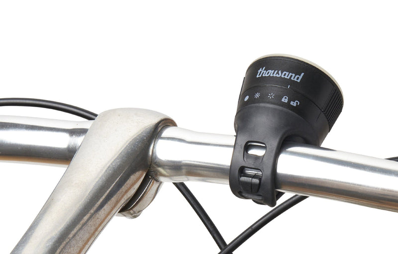 Load image into Gallery viewer, Traveler Magnetic Bike Lights by Thousand
