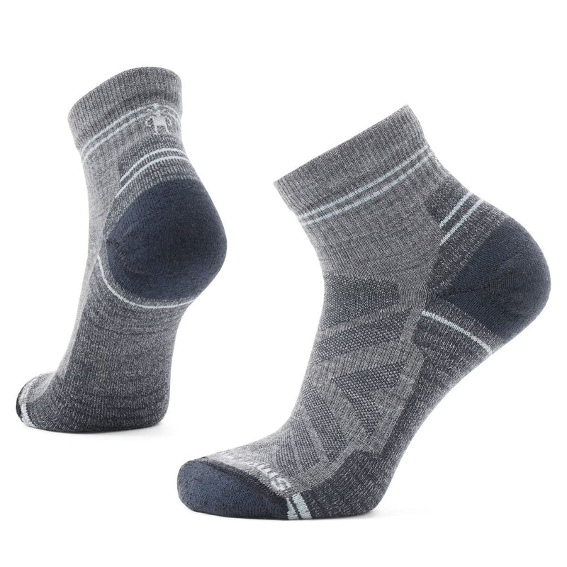 Load image into Gallery viewer, SmartWool Women&#39;s Hike Light Cushion Ankle Socks
