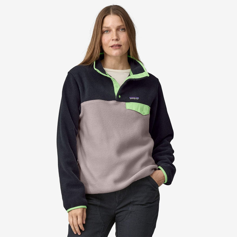 Load image into Gallery viewer, Patagonia Women&#39;s Lightweight Synch Snap-T Pull-Over
