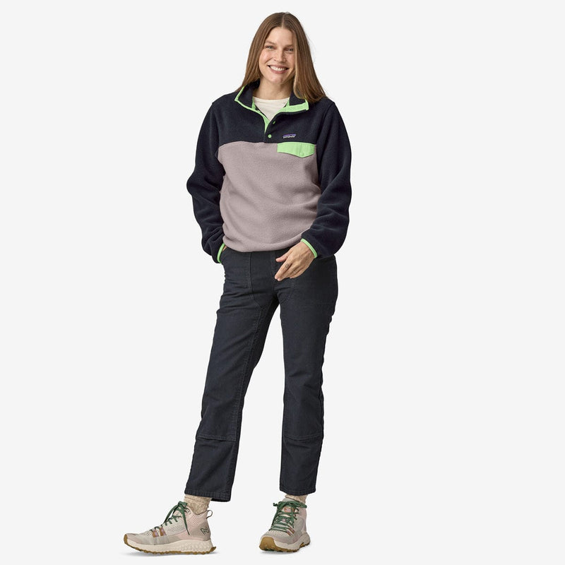 Load image into Gallery viewer, Patagonia Women&#39;s Lightweight Synch Snap-T Pull-Over
