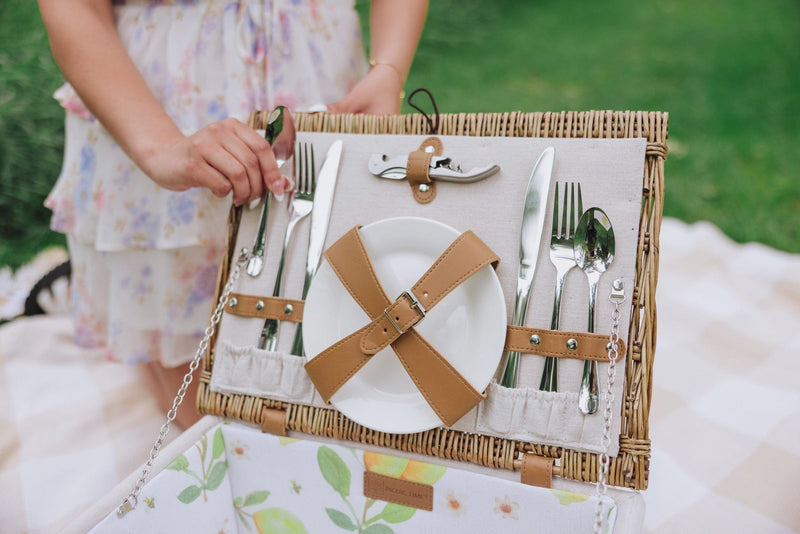 Load image into Gallery viewer, Lemongrove Picnic Basket for 2 - Bees &amp; Lemons by Picnic Time Family of Brands
