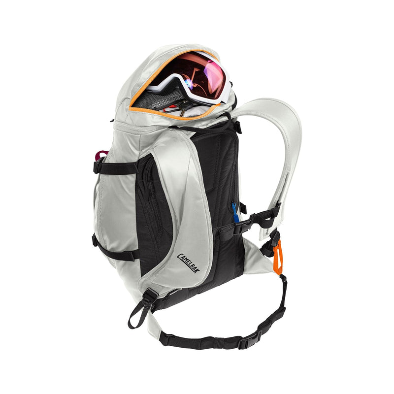 Load image into Gallery viewer, CamelBak SnoBlast 22 70oz. Hydration Pack
