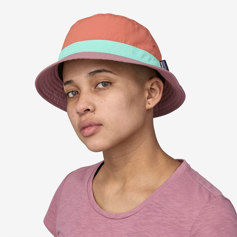 Load image into Gallery viewer, Patagonia Wavefarer Bucket Hat
