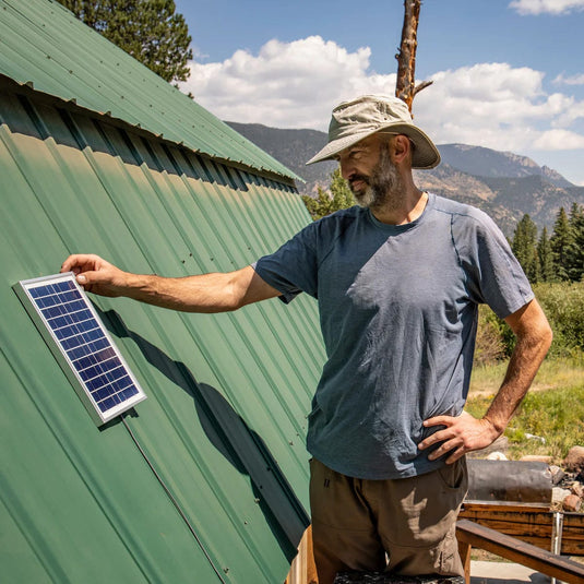 Biolite SolarHome 620+ Solar-Powered Light, Charging & Radio